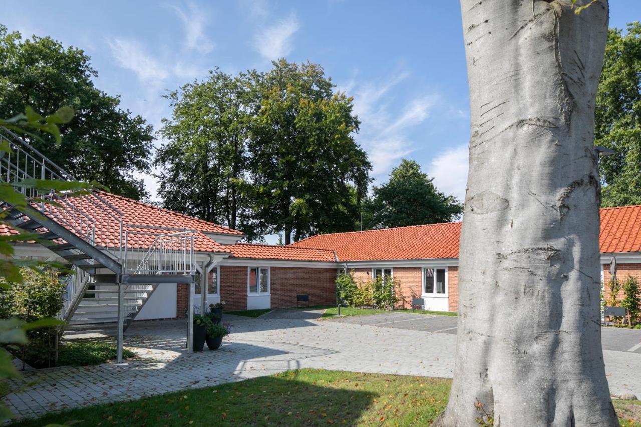 Weberhof Ferienapartments In Rostrup Am Westufer Des Zwischenahner Meers バート・ツヴィッシェンアーン エクステリア 写真
